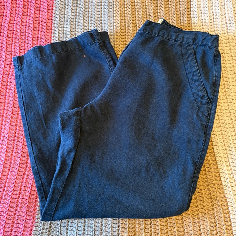 L.L. Bean Black Classic Fit Women’s 100% Linen Straight Leg Ankle Pants - Picture 4 of 10